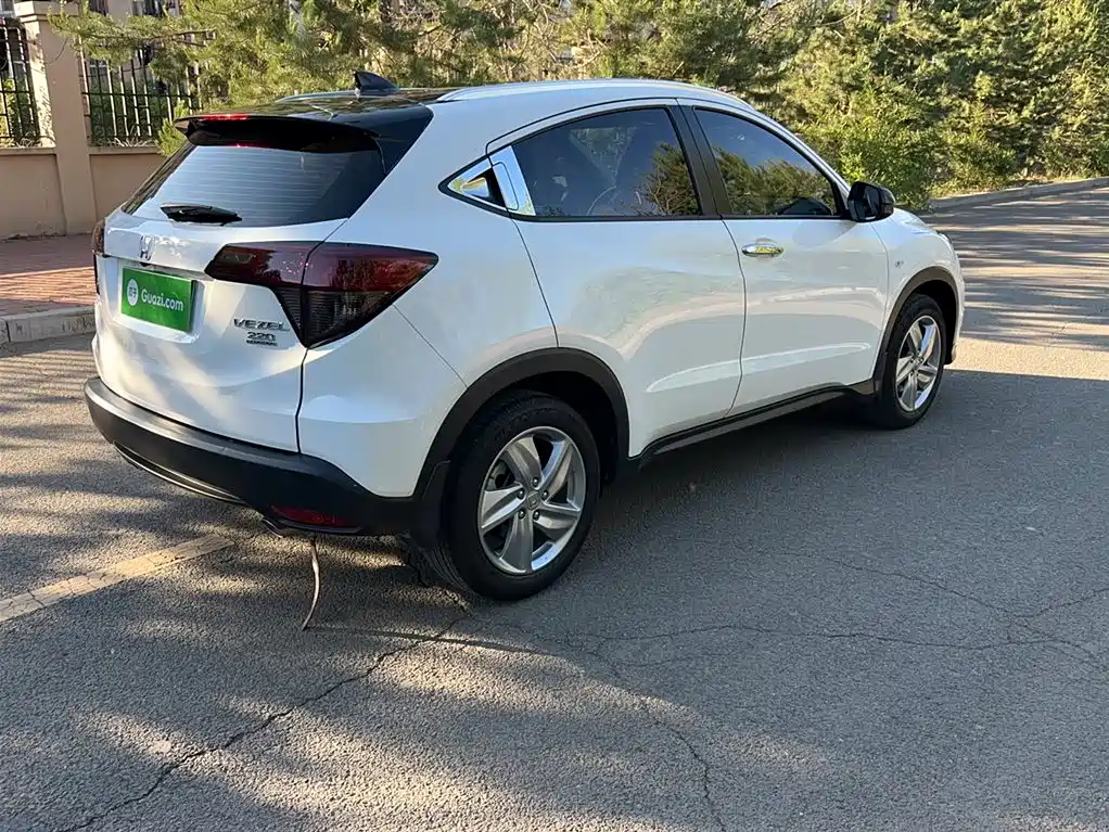 Honda Vezel 2021 — фото 9