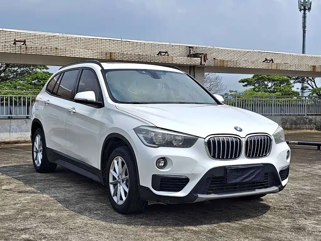 BMW X1 2018 — фото 3