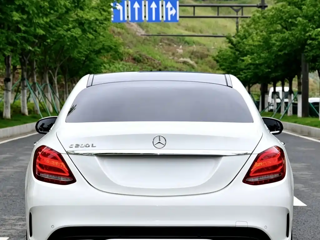 Mercedes-Benz C-Class 2017 — фото 12