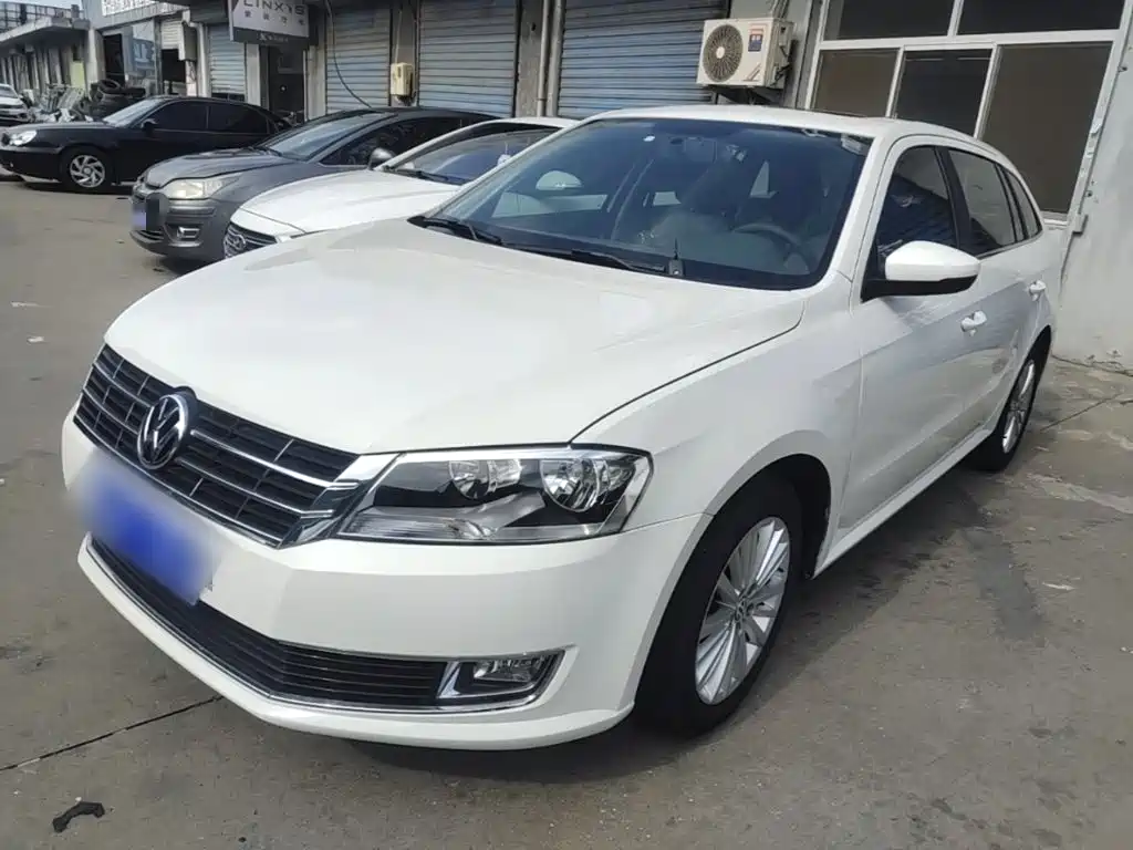 Volkswagen Gran Lavida 2015 — фото 1