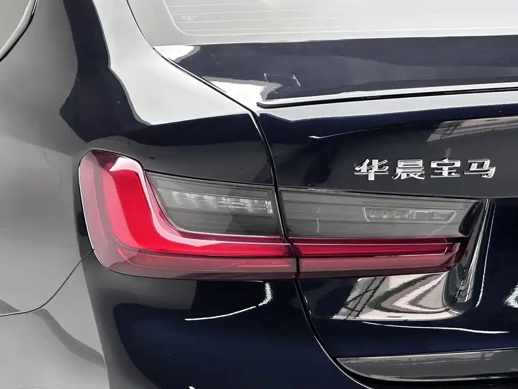 BMW 3 Series 2023 — фото 15
