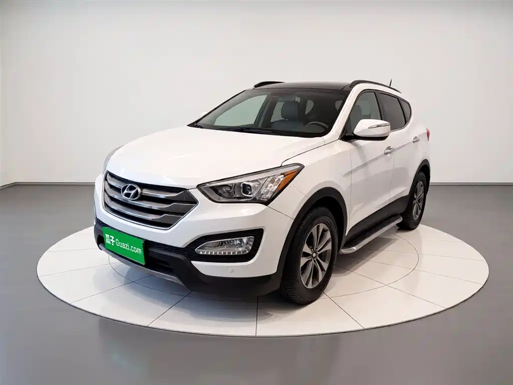 Hyundai Santa Fe 2015 — фото 1