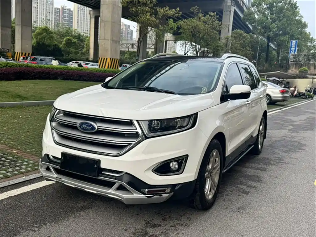 Ford Edge 2017 — фото 1