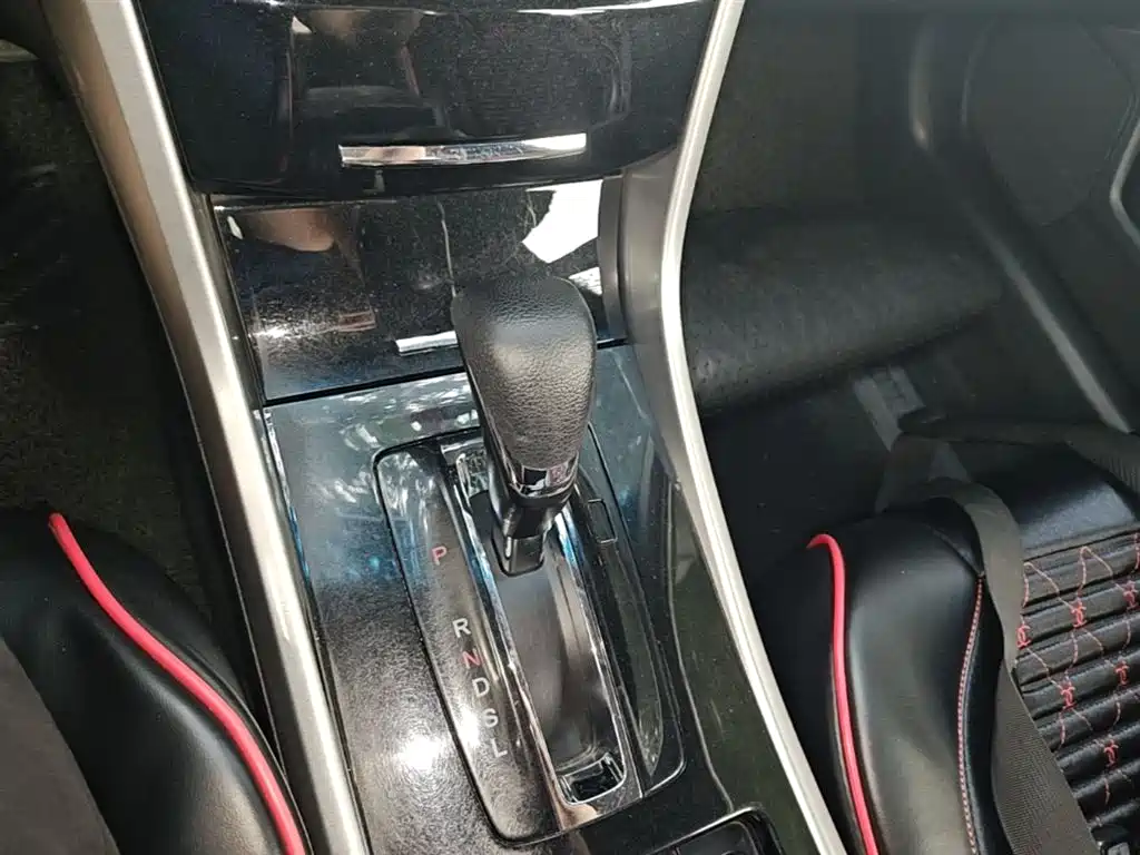 Honda Accord 2017 — фото 14