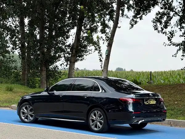 Mercedes-Benz E-Class 2021