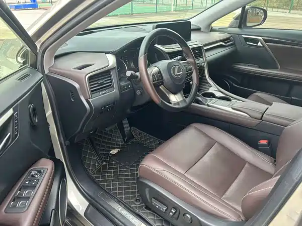 Lexus RX 2021