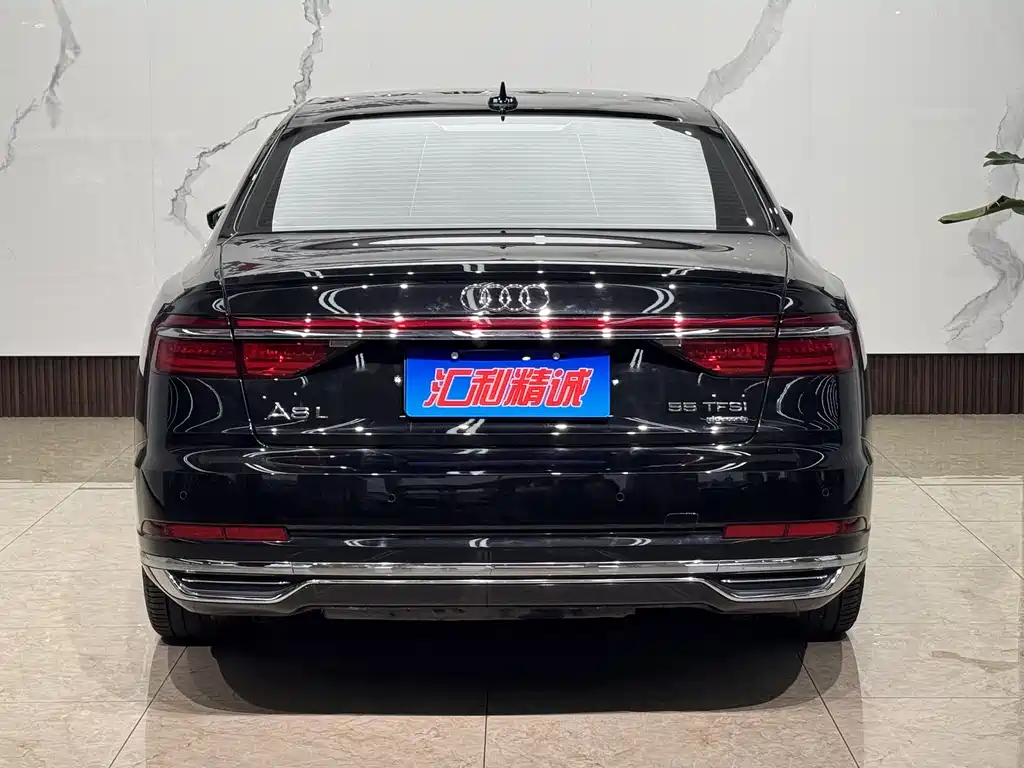 Audi A8 2018 — фото 5