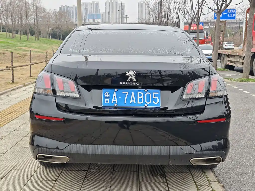 Peugeot 408 2020 — фото 17