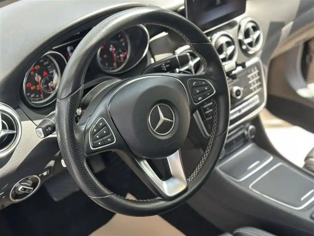 Mercedes-Benz GLA 2018 — фото 3