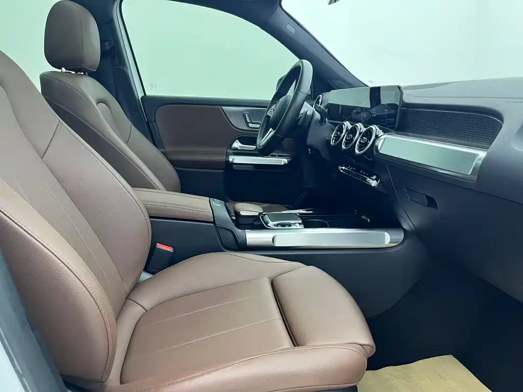 Mercedes-Benz GLB 2020 — фото 18
