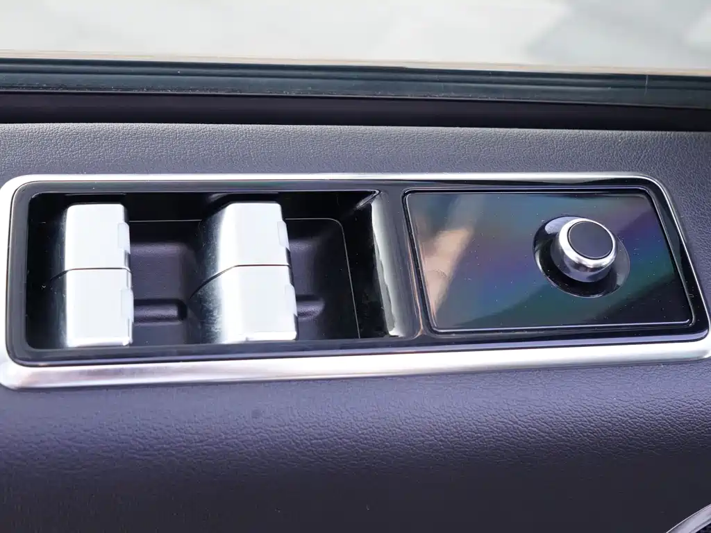Land Rover Range Rover 2019 — фото 13