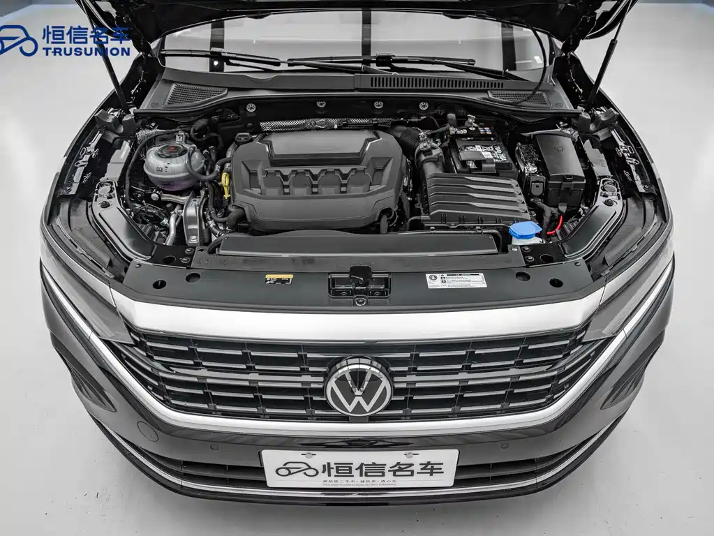 Volkswagen Passat — фото 20
