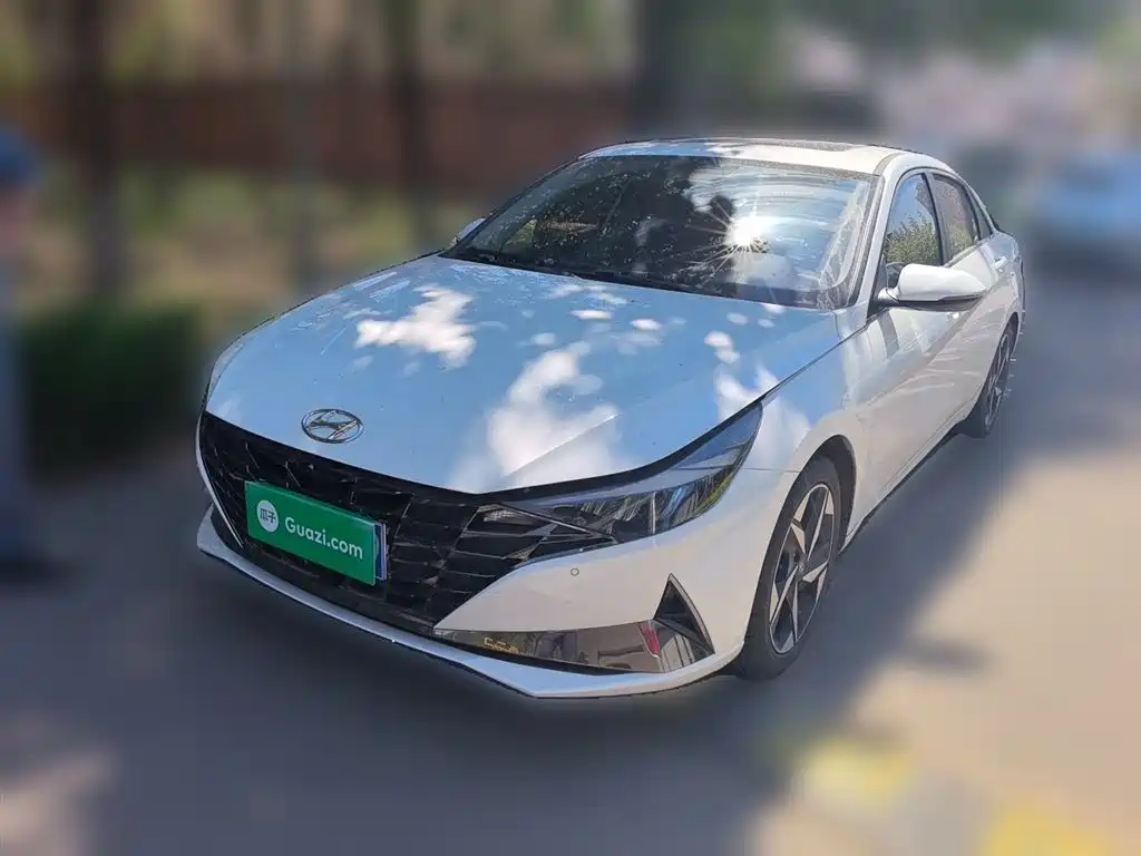 Hyundai Elantra 2022 — фото 2