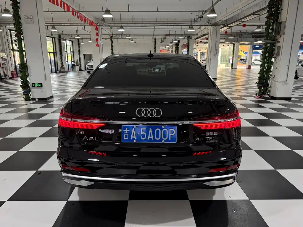 Audi A6L 2025 — фото 8