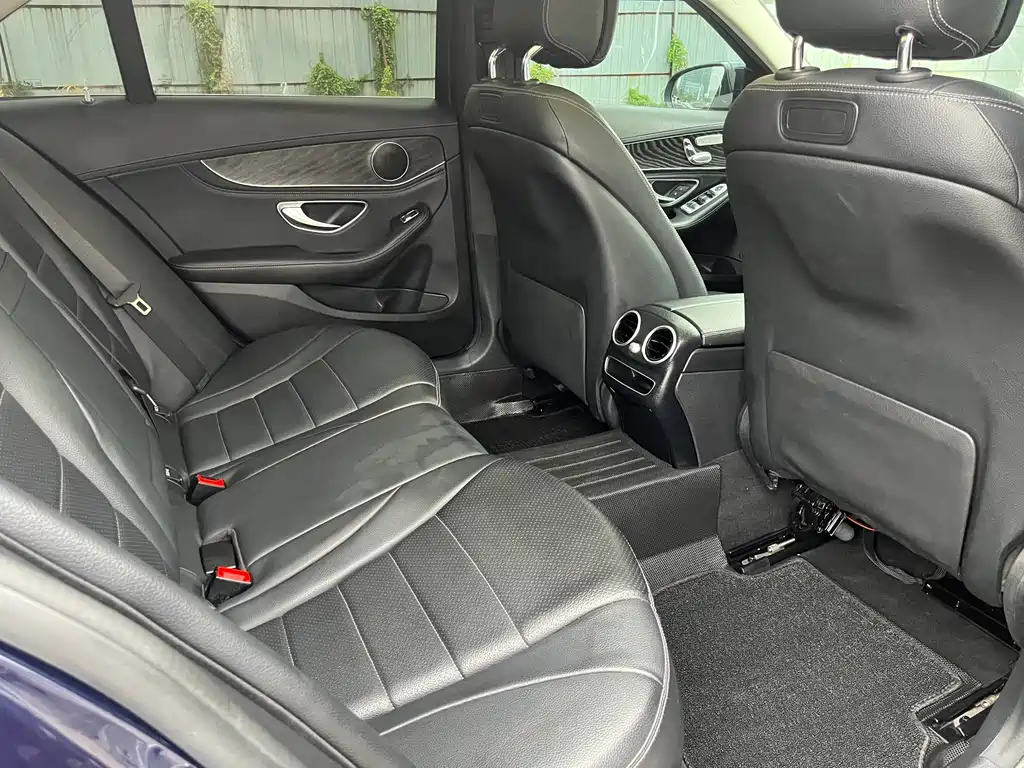 Mercedes-Benz C-Class 2019 — фото 8