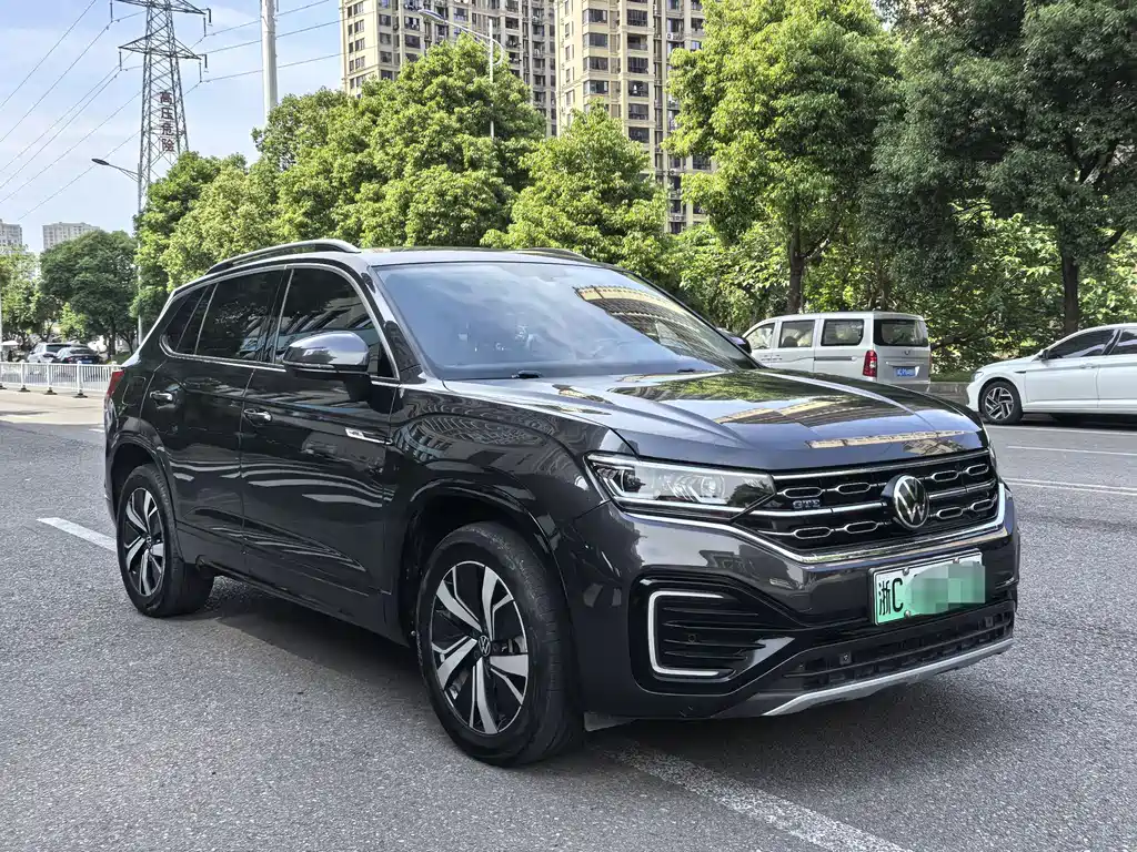 Volkswagen GTE PHEV 2023 — фото 3