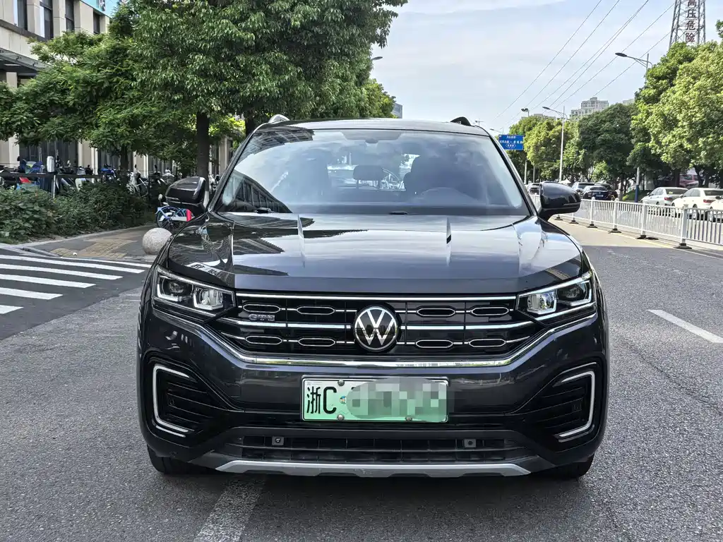 Volkswagen GTE PHEV 2023 — фото 2