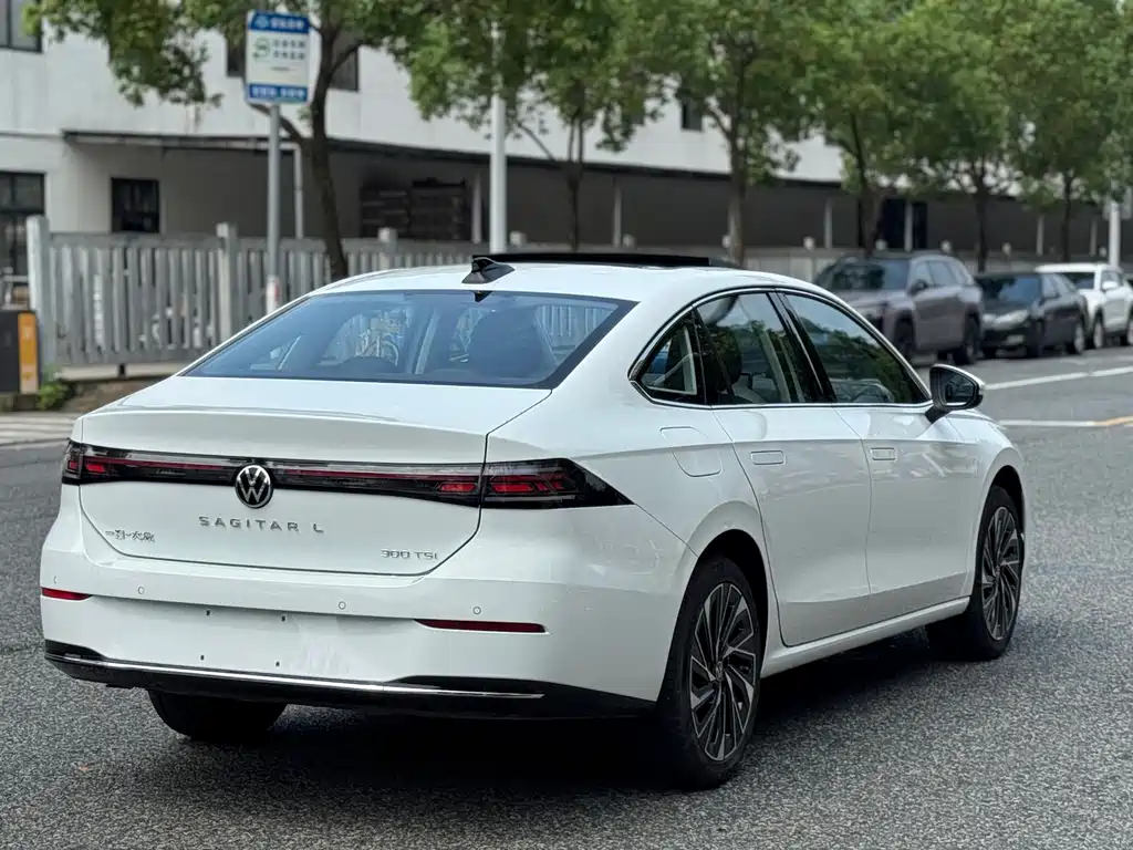 Volkswagen Sagitar 2025