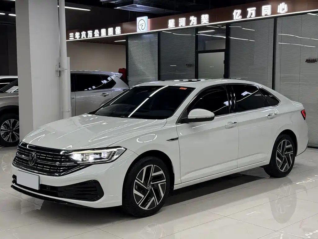 Volkswagen Sagitar 2022