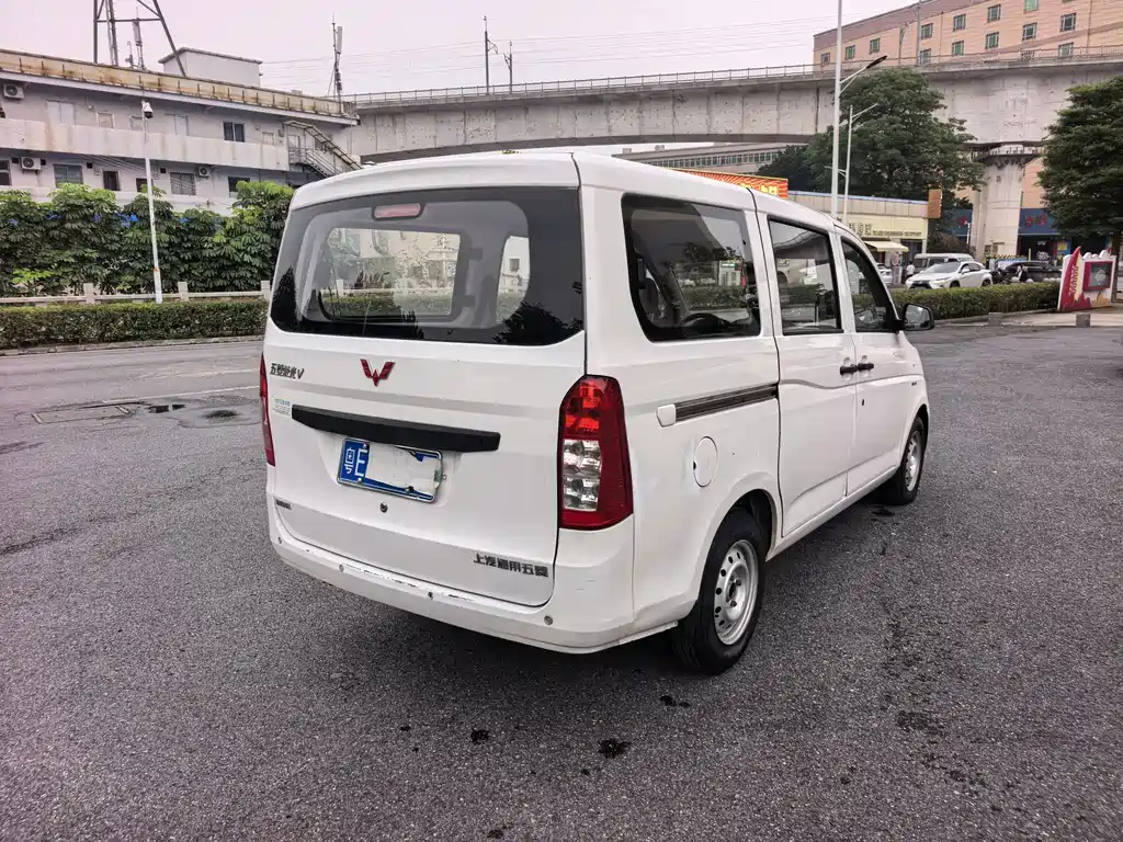 Wuling Rongguang V 2017 — фото 6