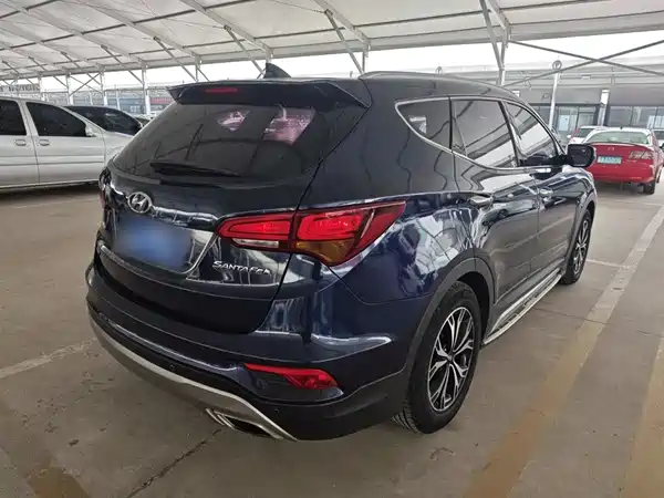 Hyundai Santa Fe 2017