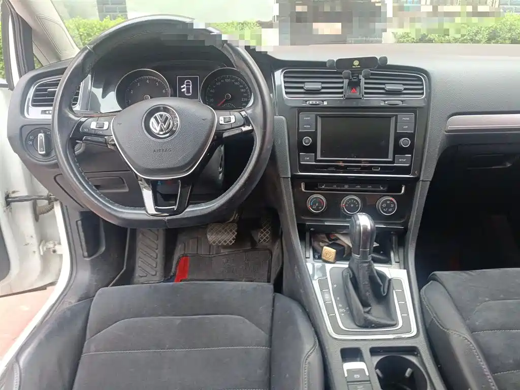 Volkswagen Golf 2019 — фото 13