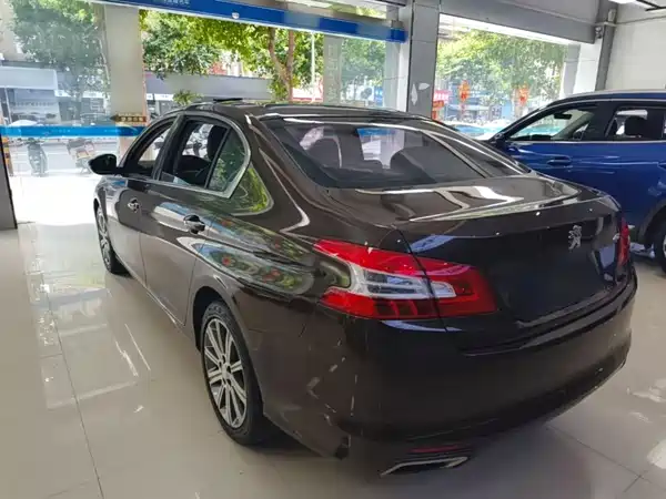 Peugeot 408 2016