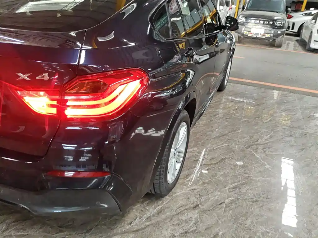 BMW X4 2015 — фото 8