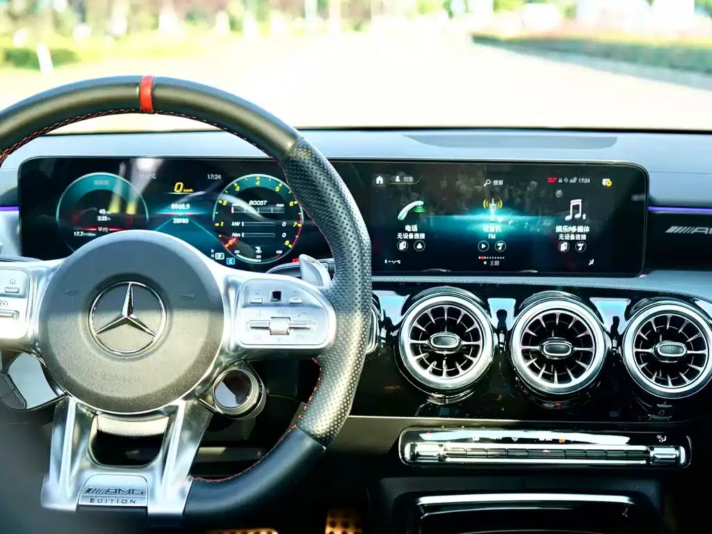 Mercedes-Benz A-Class AMG 2022 — фото 15