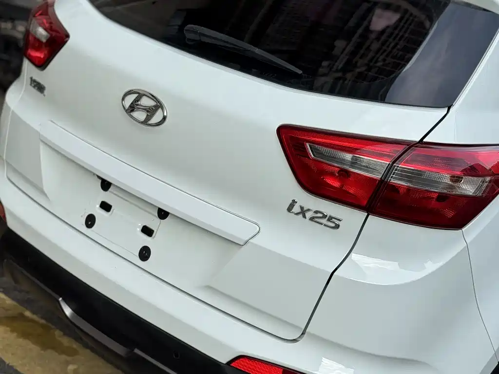 Hyundai ix25 2015 — фото 9