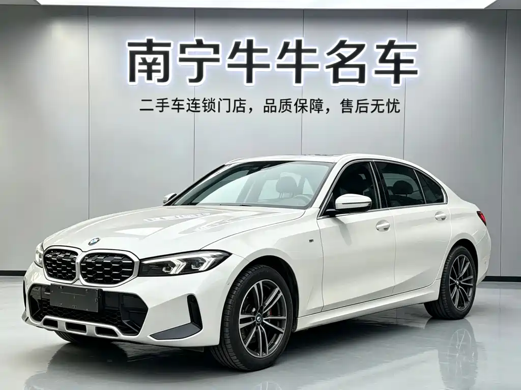 BMW 3 Series 2023 — фото 1