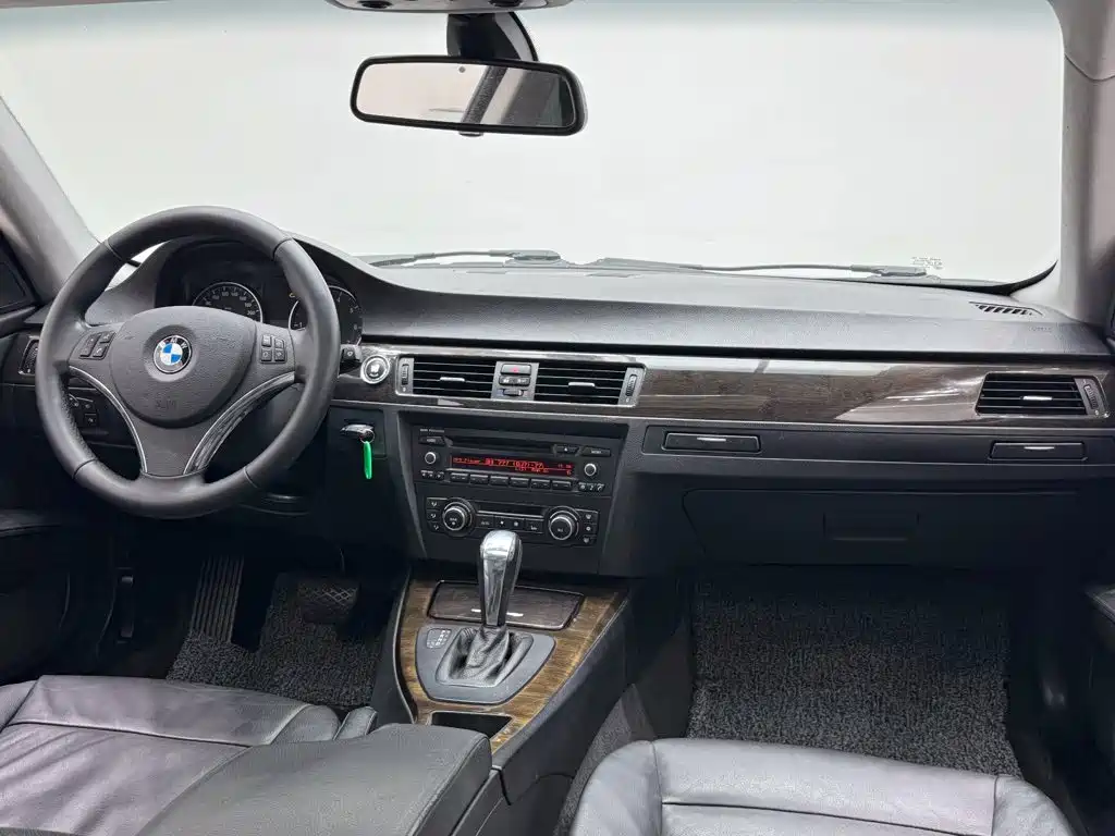BMW 3 Series 2013 — фото 12