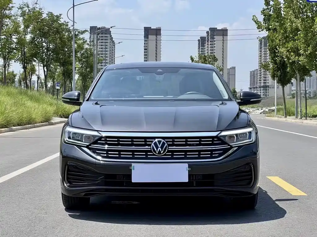 Volkswagen Sagitar 2023