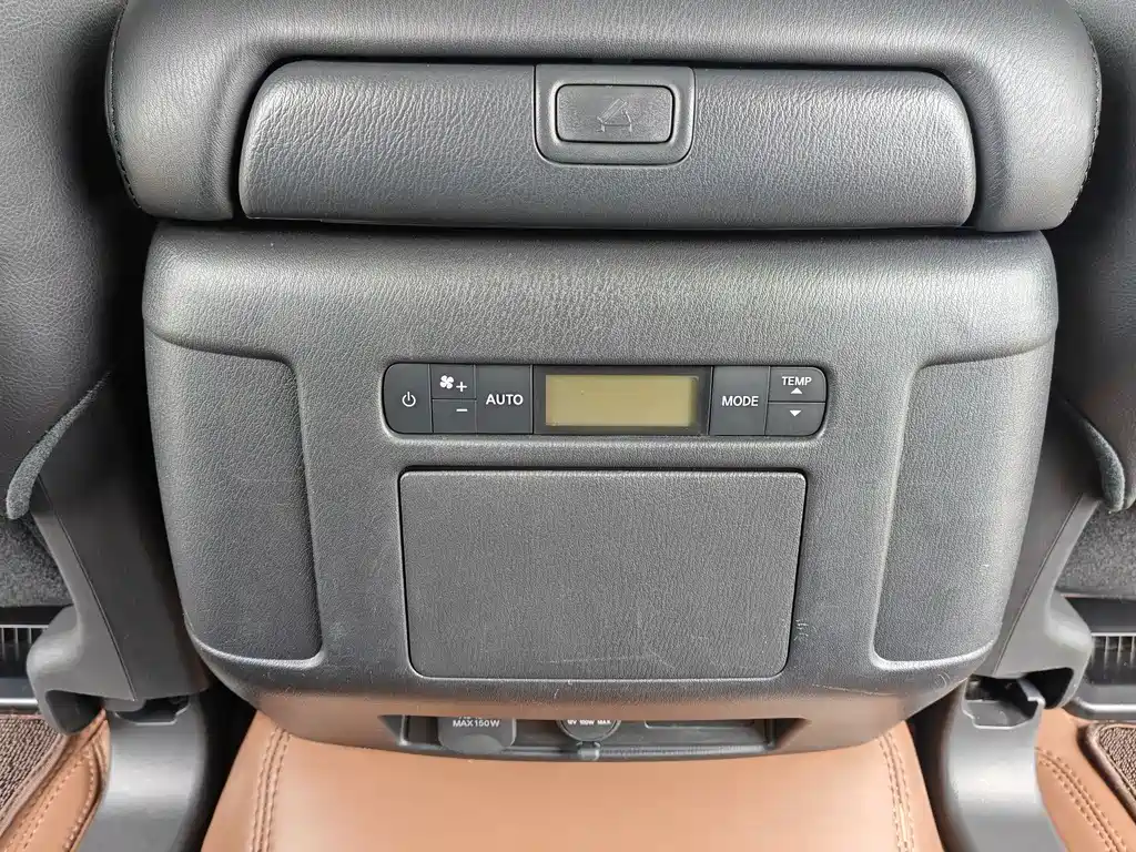 Nissan Patrol 2023 — фото 19