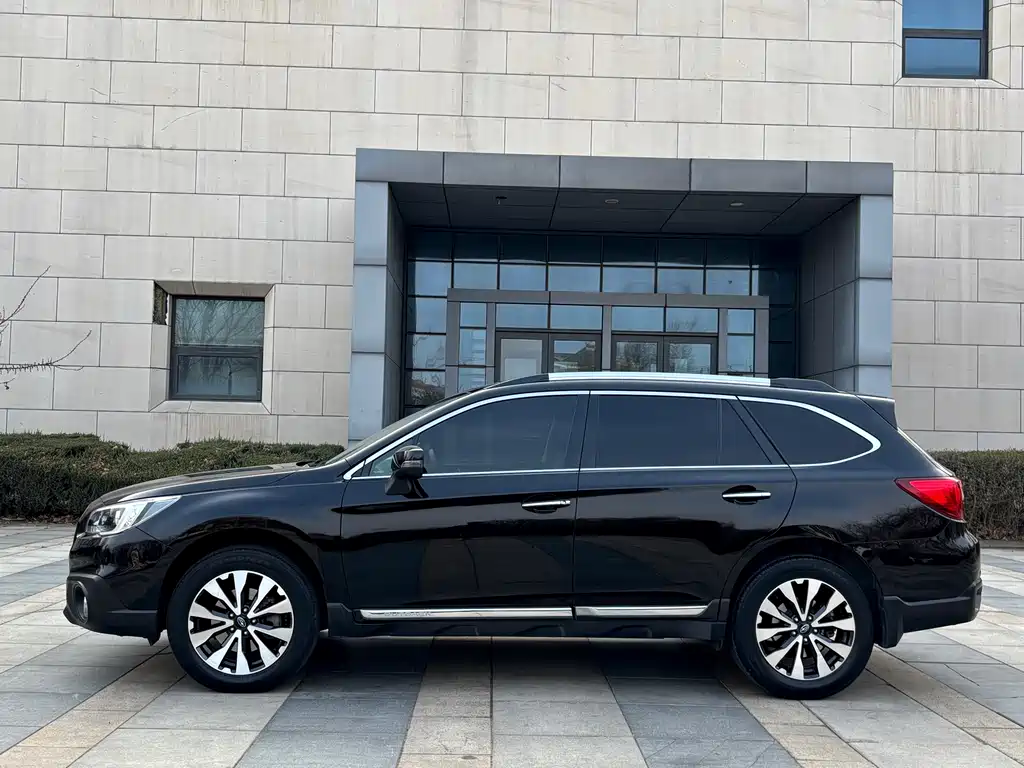 Subaru Outback 2015 — фото 3