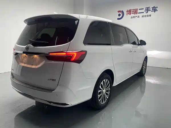 Buick GL8 2023