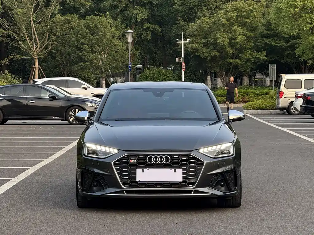 Audi S4 2021