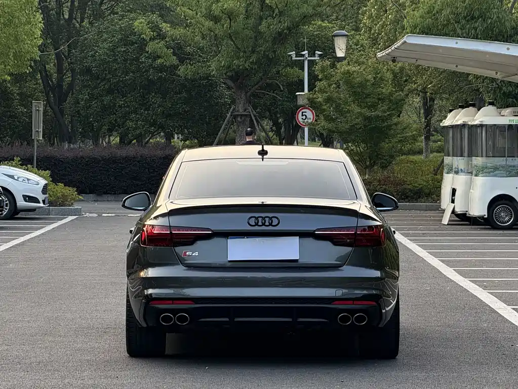 Audi S4 2021