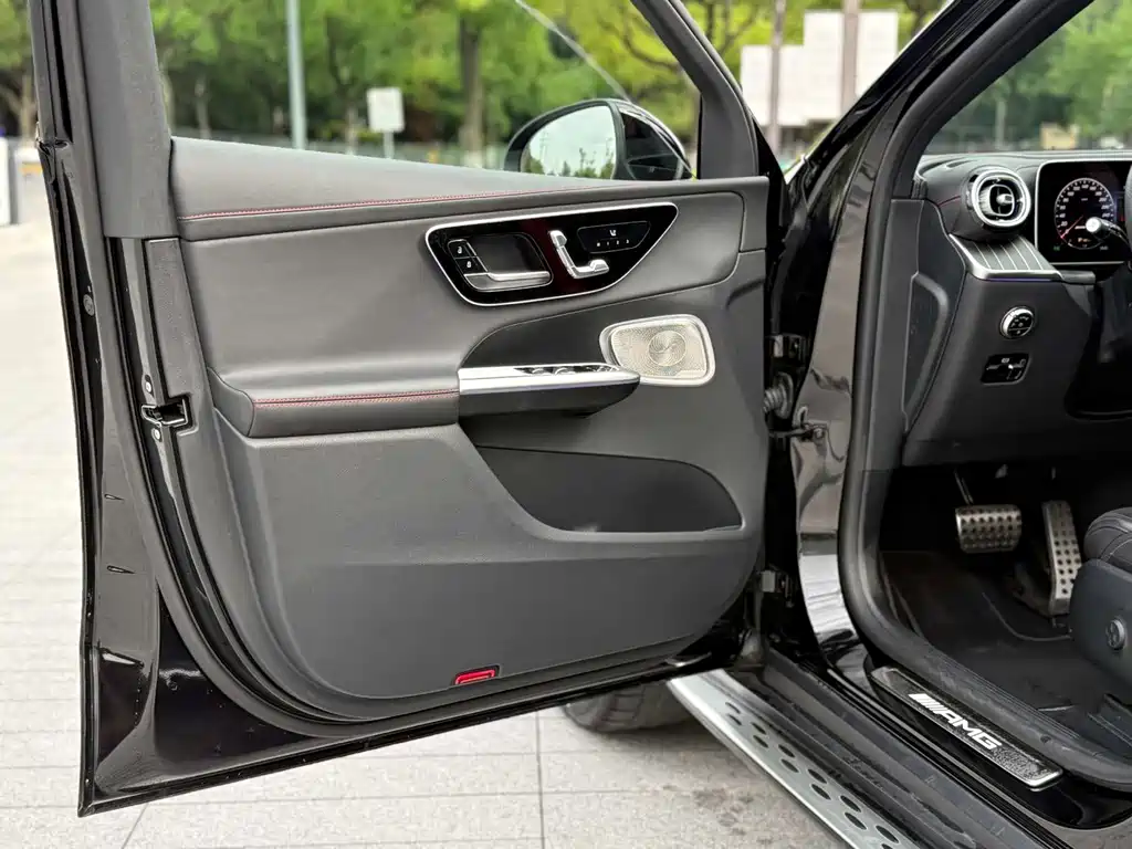 Mercedes-Benz GLC AMG 2024 — фото 15