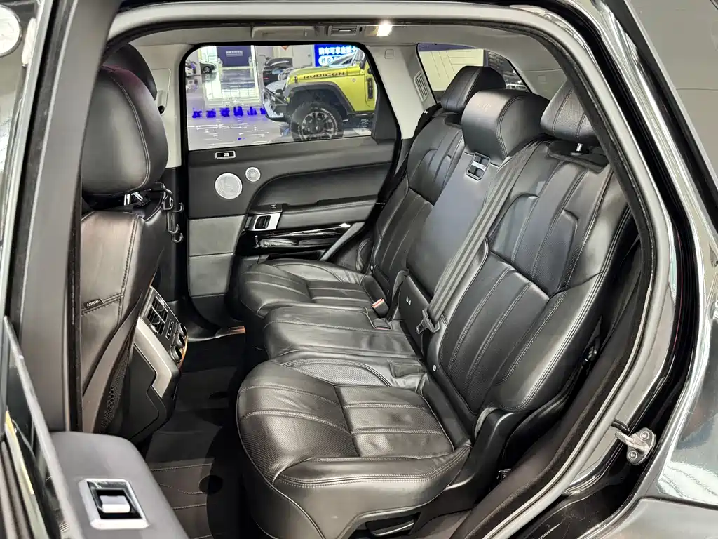 Land Rover Range Rover Sport 2017 — фото 10