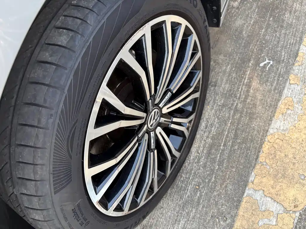 Volkswagen Phideon 2018
