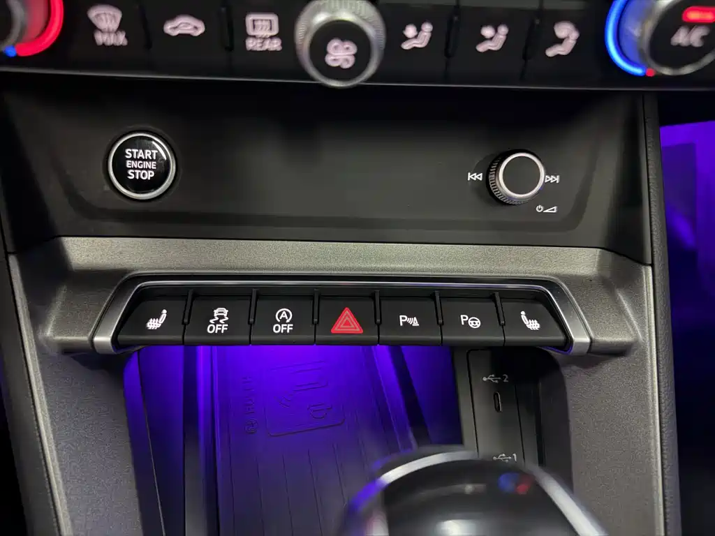 Audi Q3 2023 — фото 18