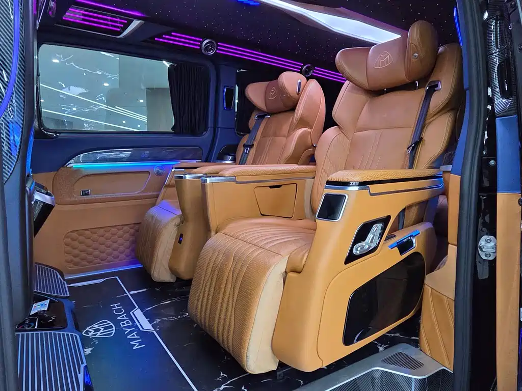 Mercedes-Benz Vito 2023 — фото 11