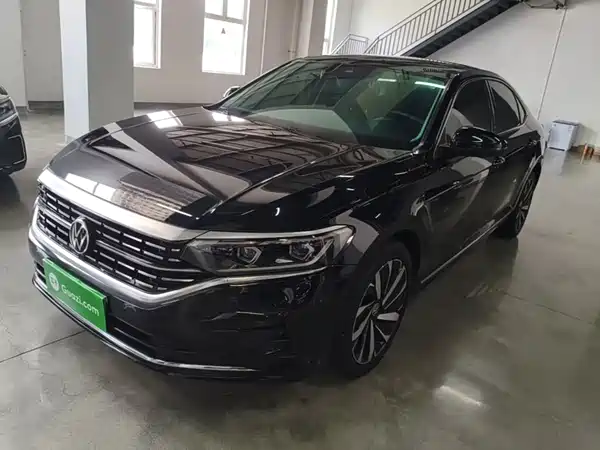 Volkswagen Passat 2021