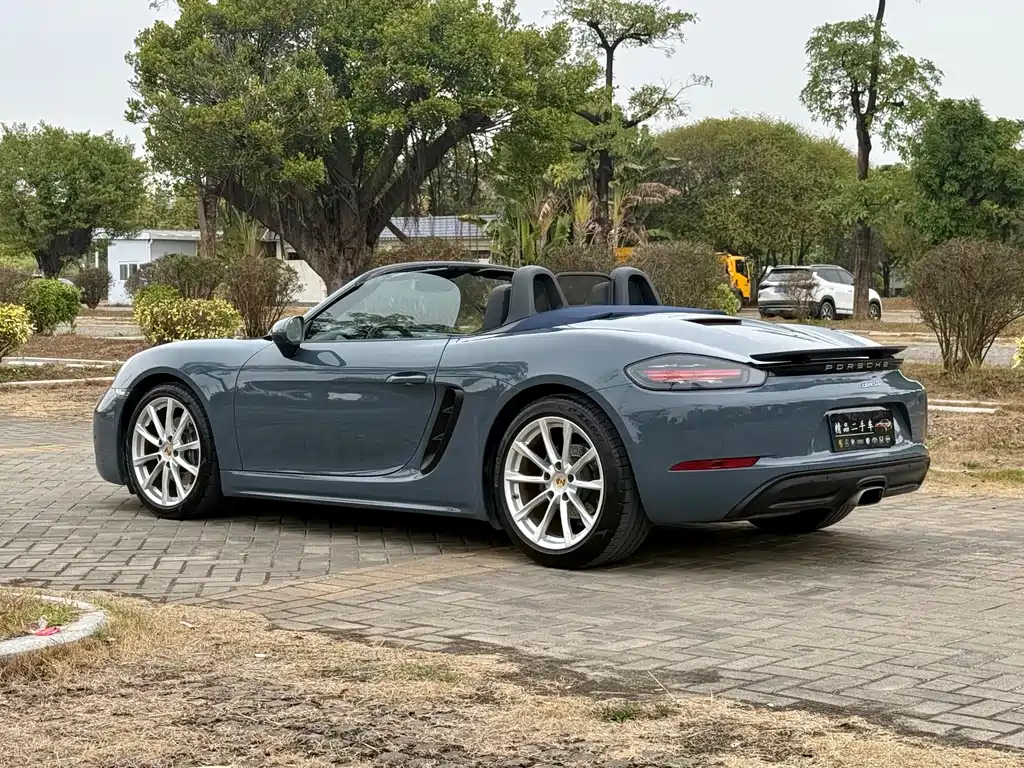 Porsche 718 2016 — фото 17
