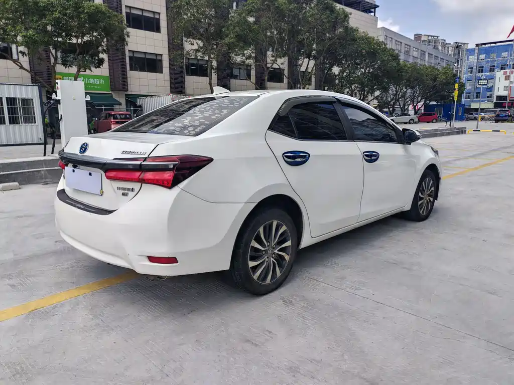 Toyota Corolla 2019 — фото 4