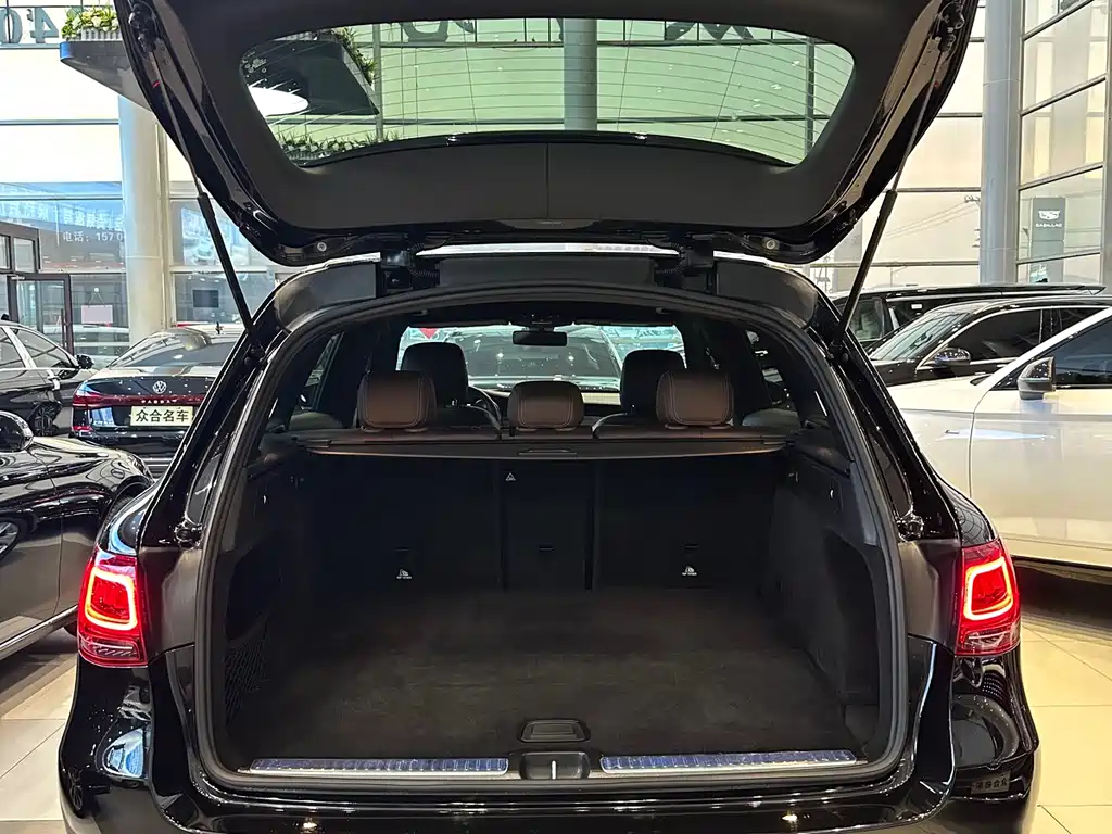 Mercedes-Benz GLC 2019 — фото 18