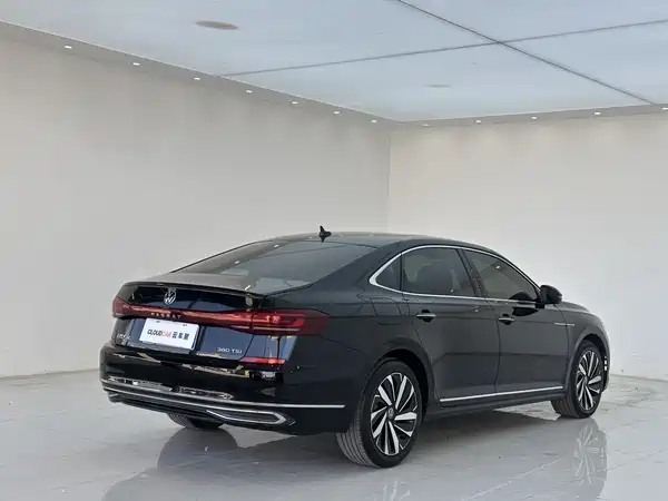 Volkswagen Passat 2024