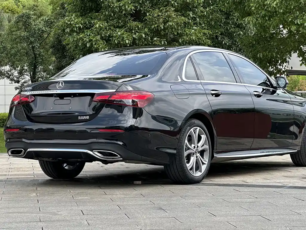 Mercedes-Benz E-Class 2021 — фото 8
