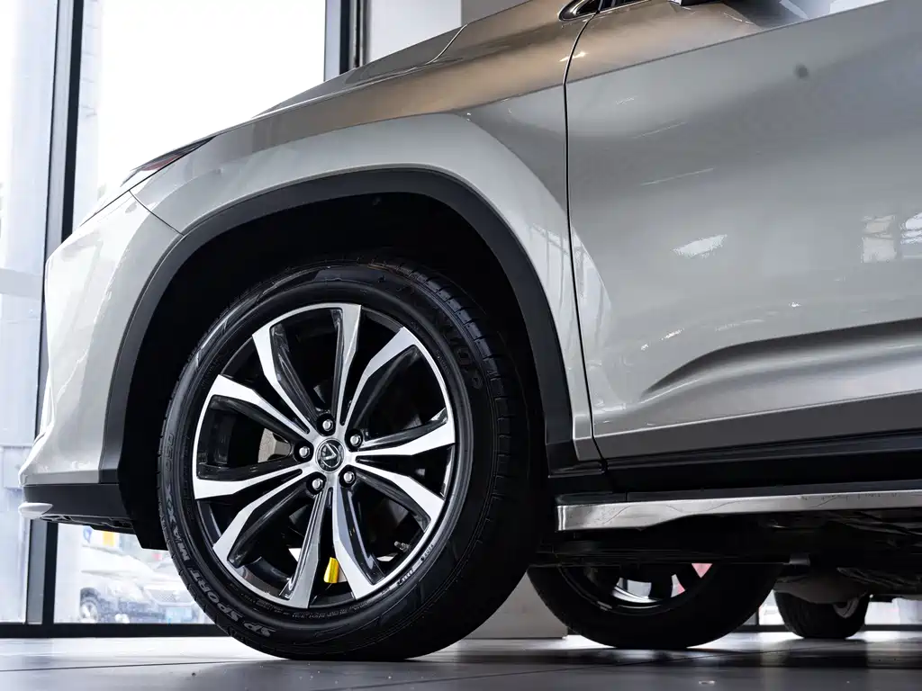 Lexus RX 2022